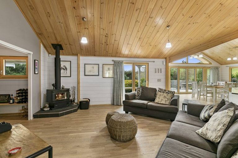 Photo of property in 31b Kakariki Way, Whitemans Valley, Upper Hutt, 5371