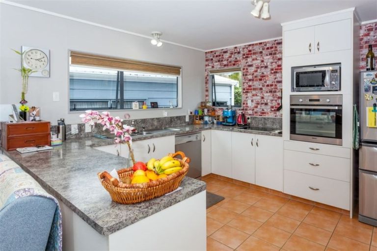 Photo of property in 124 Isabel Street, Whangamata, 3620
