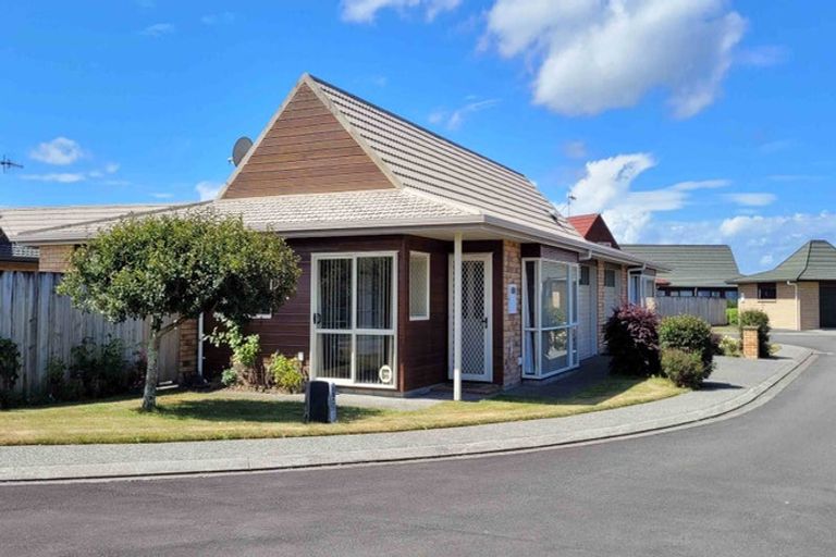 Photo of property in 28/28 Fuller Close, Levin, 5510