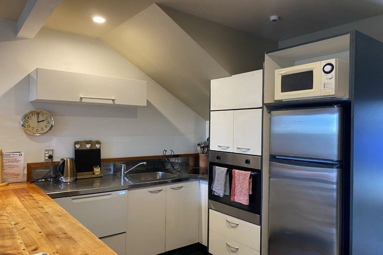 Photo of property in Hastings Gospel Hall, 1/2a Hillsbrook Place, Havelock North, 4130