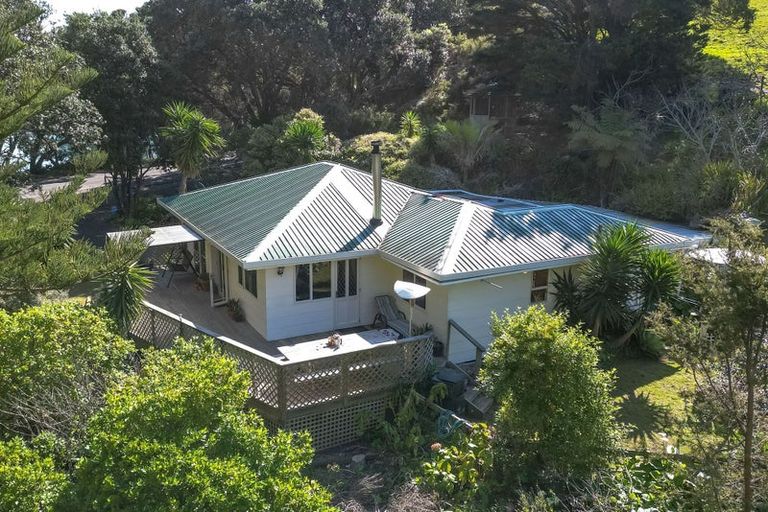 Photo of property in 1090 Thames Coast Sh25 Road, Kereta, Thames, 3575