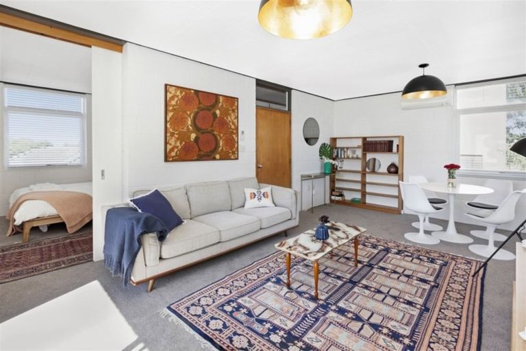 Photo of property in 21 Newbridge Place, Ilam, Christchurch, 8041