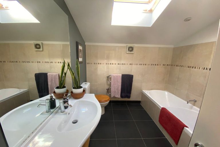 Photo of property in 183d Wilton Road, Wilton, Wellington, 6012