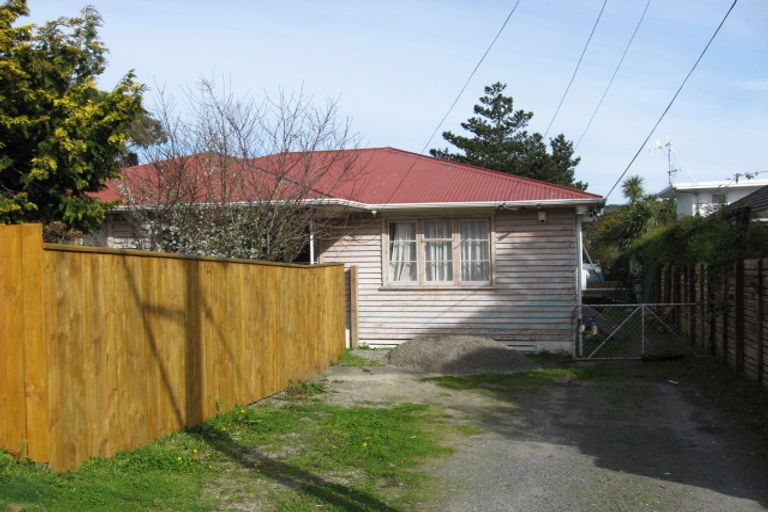 Photo of property in 45 Wise Street, Wainuiomata, Lower Hutt, 5014