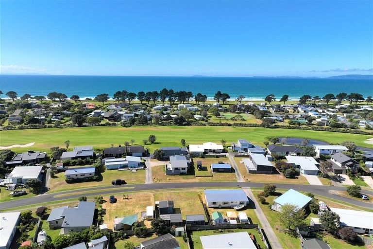 Photo of property in 142 The Fairway, Matarangi, Whitianga, 3592