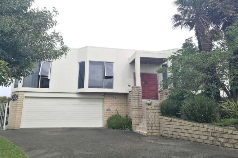 Photo of property in 11 Mariner Drive, Gulf Harbour, Whangaparaoa, 0930