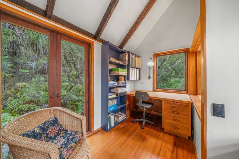 Photo of property in 99 Elmslie Road, Pinehaven, Upper Hutt, 5019