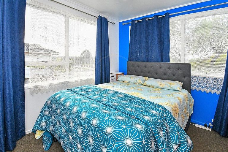 Photo of property in 66 Hyperion Drive, Randwick Park, Auckland, 2105