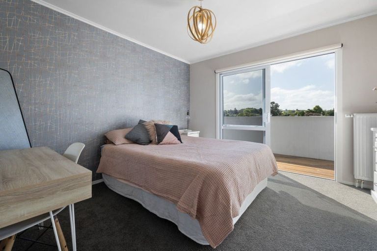 Photo of property in 1 Morrow Avenue, St Andrews, Hamilton, 3200