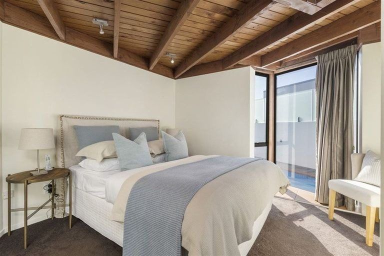 Photo of property in 40 Takutai Avenue, Bucklands Beach, Auckland, 2012