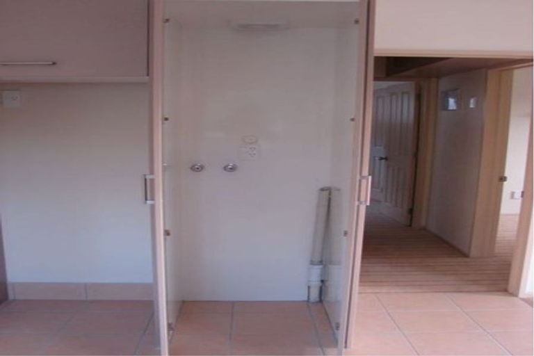 Photo of property in 3a Gretel Place, Hillcrest, Auckland, 0627