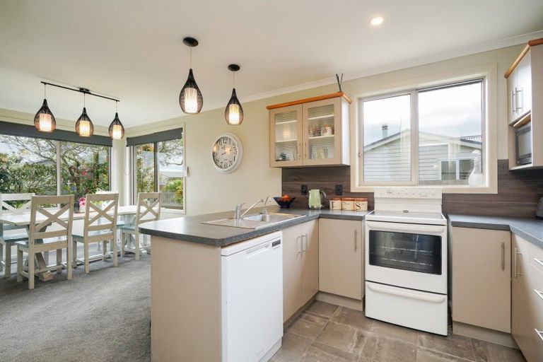 Photo of property in 27 Dudley Street, Grasmere, Invercargill, 9810