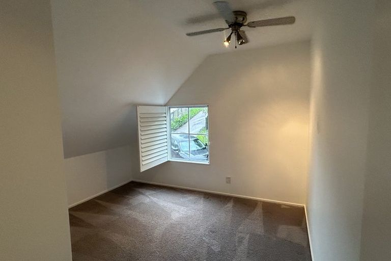 Photo of property in 32 Fitzwilliam Drive, Torbay, Auckland, 0630