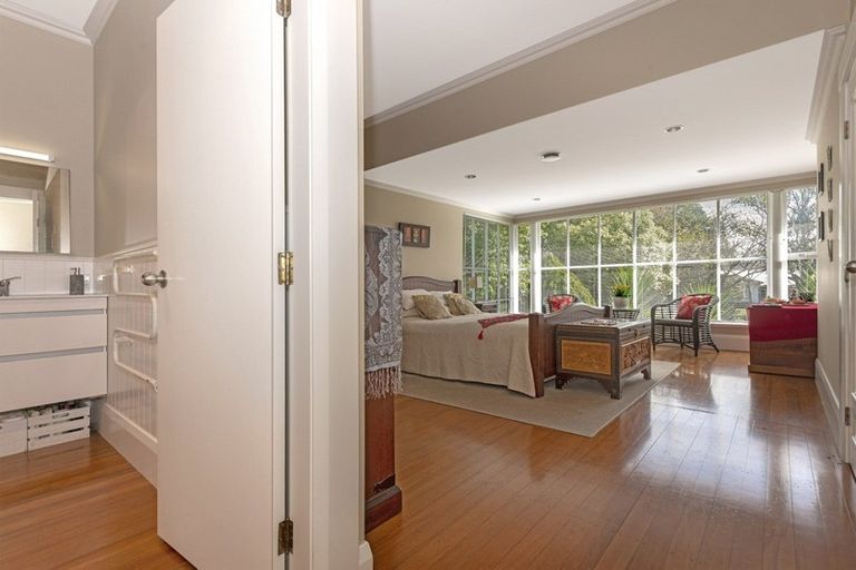 Photo of property in 11 Haronga Road, Inner Kaiti, Gisborne, 4010