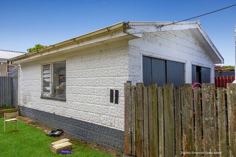 Photo of property in 32 Railway Esplanade, East Gore, Gore, 9710