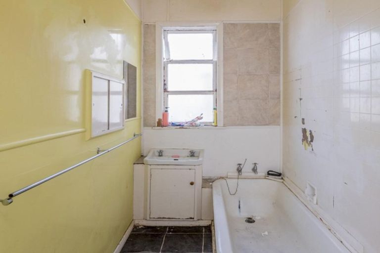 Photo of property in 125 Cambridge Street, Levin, 5510