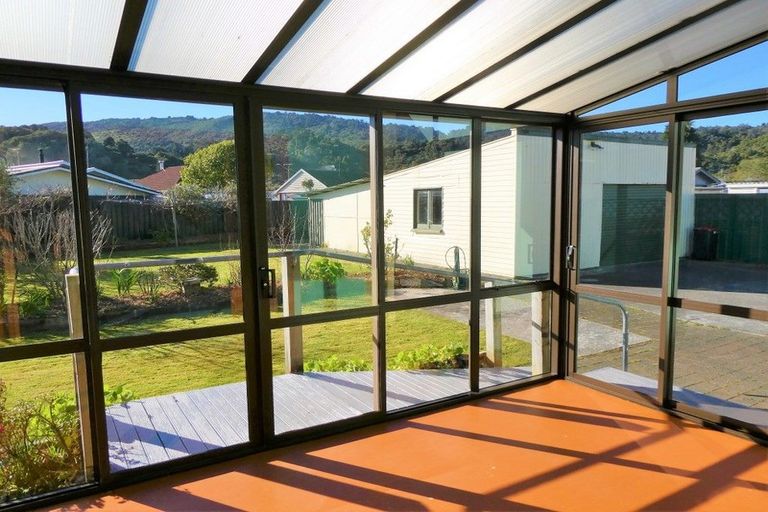 Photo of property in 105 Marlborough Street, Greymouth, 7805