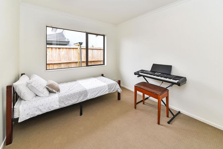 Photo of property in 50 Belfry Place, Wattle Downs, Auckland, 2103