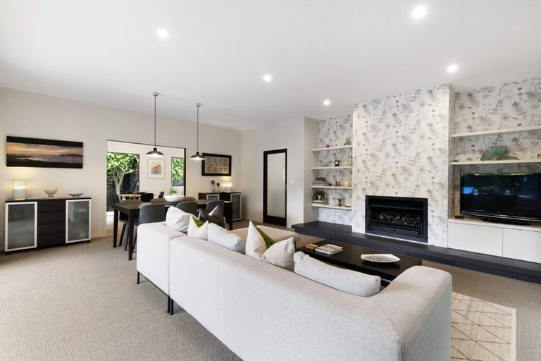 Photo of property in 23a Peter Terrace, Castor Bay, Auckland, 0620