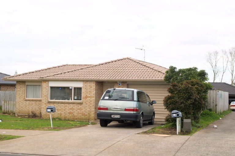Photo of property in 10 Langiola Drive, Favona, Auckland, 2024