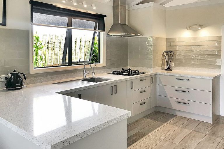 Photo of property in 35 Skudders Beach Road, Kerikeri, 0294