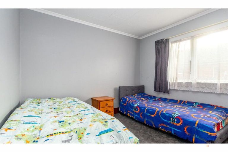 Photo of property in 33 Ashbury Avenue, Waimataitai, Timaru, 7910