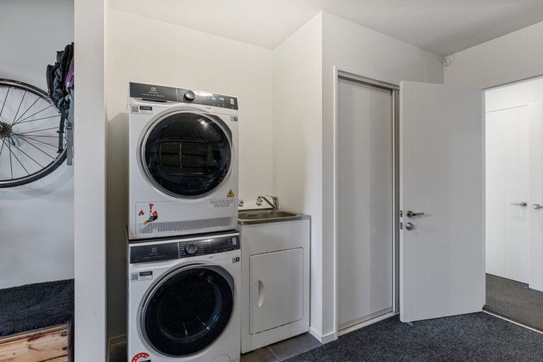 Photo of property in 9 Hurutini Way, Halswell, Christchurch, 8025