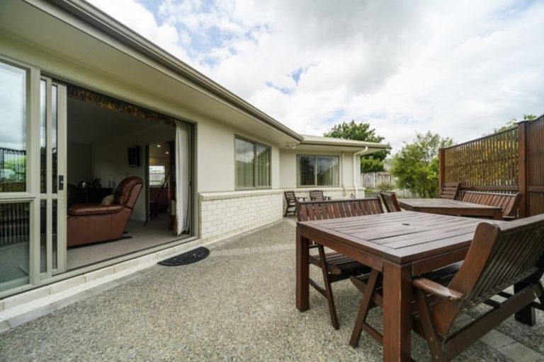 Photo of property in 63 Pacific Drive, Fitzherbert, Palmerston North, 4410