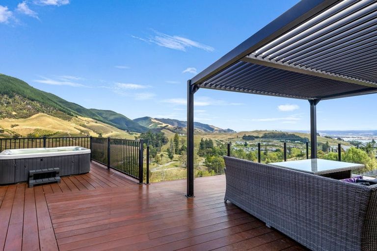 Photo of property in 39 Huntaway Close, Stoke, Nelson, 7011