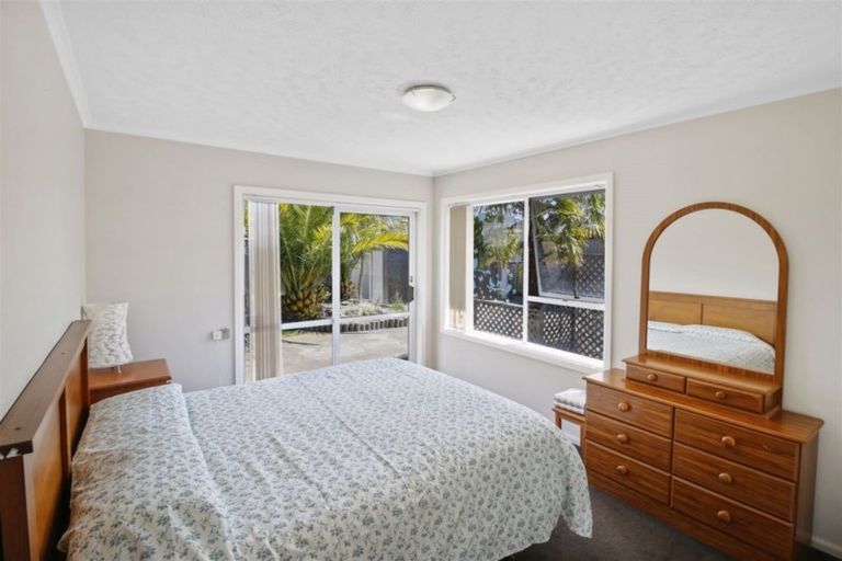 Photo of property in 17 Logie Place, Bromley, Christchurch, 8062