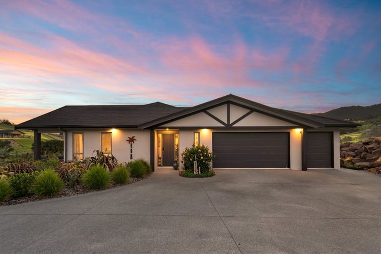 Photo of property in 53 Robert Hastie Drive, Mangawhai, 0573