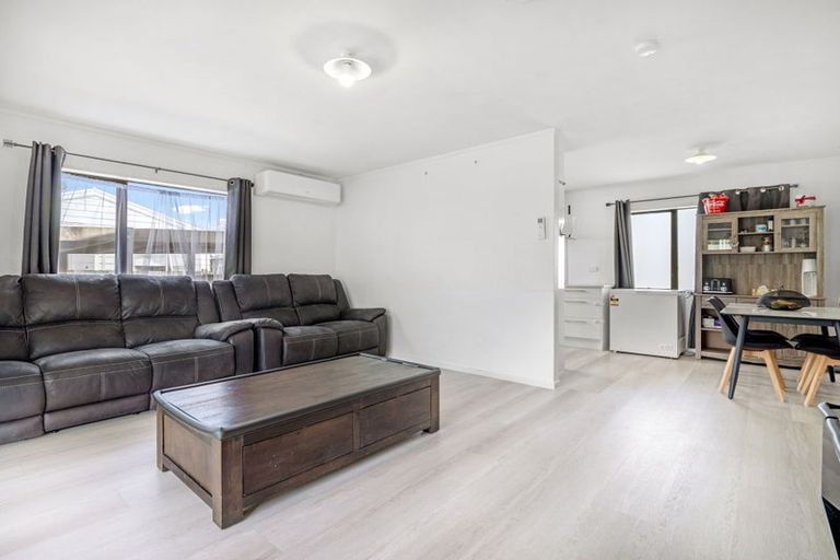 Photo of property in 10c Breckons Avenue, Nawton, Hamilton, 3200