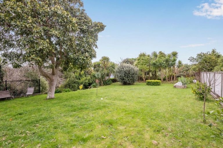 Photo of property in 105 Poplar Avenue, Raumati South, Paraparaumu, 5032
