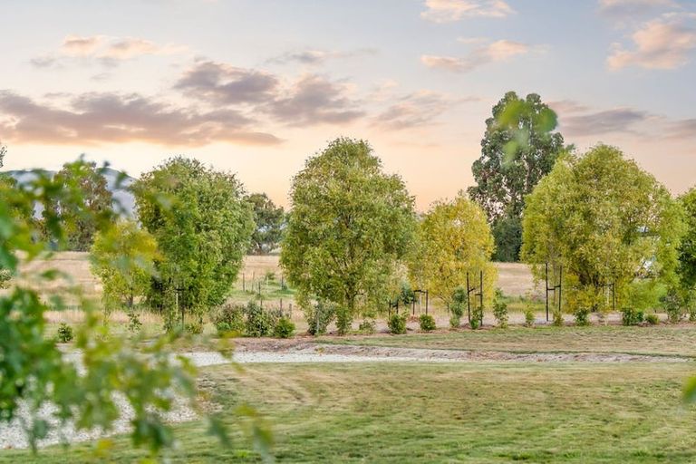 Photo of property in 624 Ballantyne Road, Wanaka, 9382