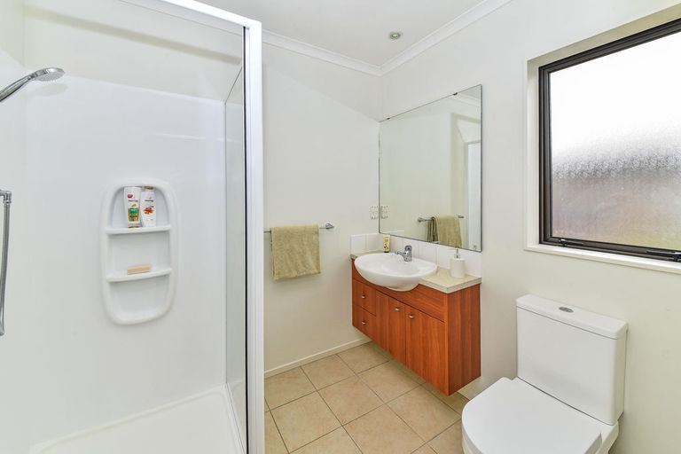 Photo of property in 50 Belfry Place, Wattle Downs, Auckland, 2103