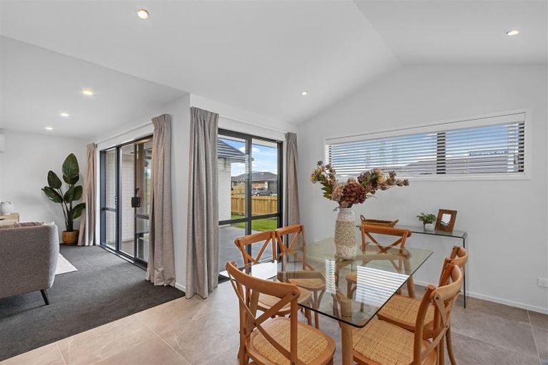 Photo of property in 24 Rannoch Drive, Yaldhurst, Christchurch, 8042