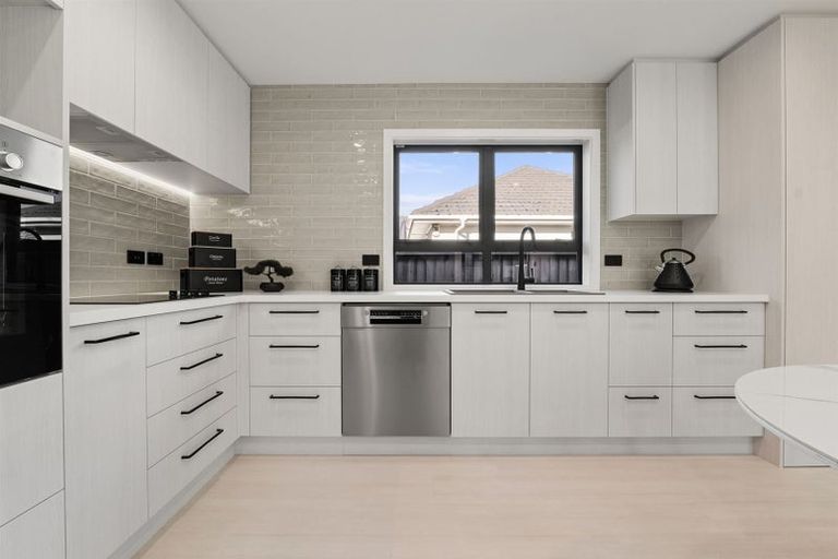 Photo of property in 1/47 Celia Street, Redcliffs, Christchurch, 8081