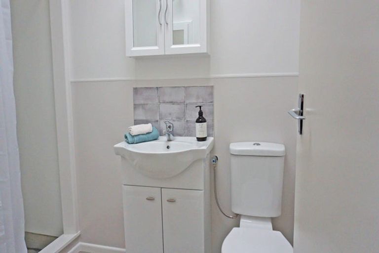 Photo of property in 72f Queen Street West, Levin, 5510