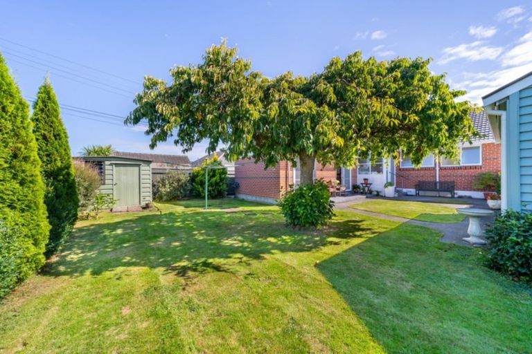 Photo of property in 5 Te Puni Grove, Elderslea, Upper Hutt, 5018