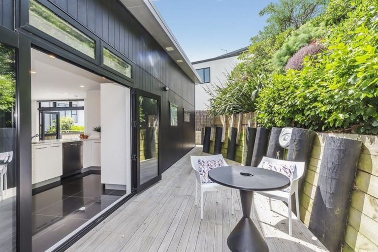 Photo of property in 3 Bunker Way, Strathmore Park, Wellington, 6022