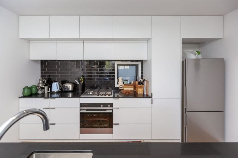 Photo of property in 37 Erica Pabst Way, Island Bay, Wellington, 6023