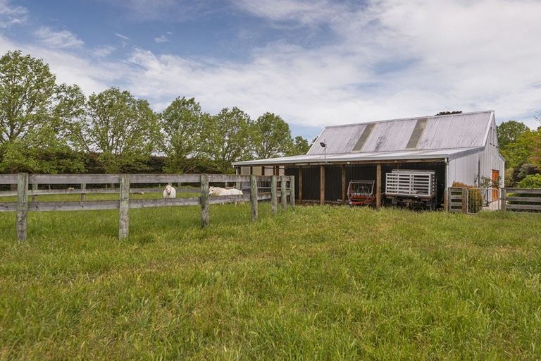 Photo of property in 1592 Tram Road, Swannanoa, Rangiora, 7475