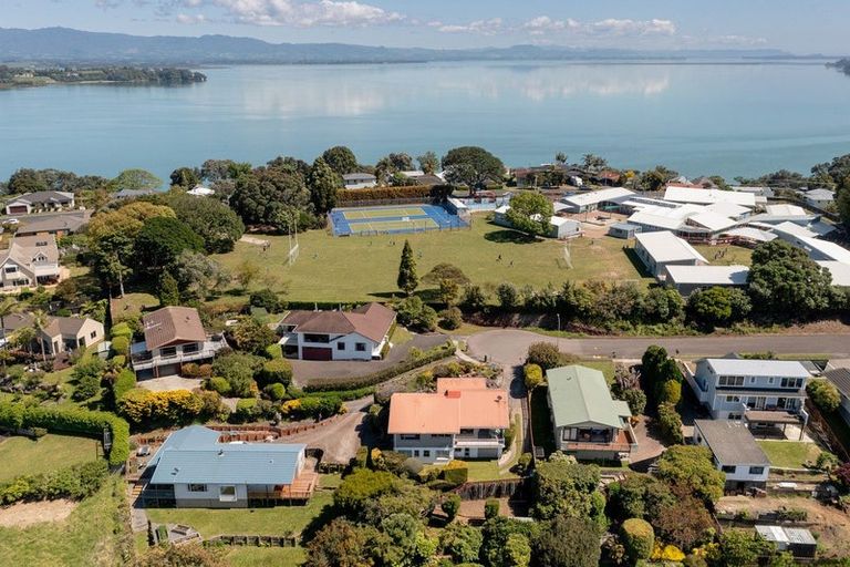 Photo of property in 53 Coppelia Avenue, Omokoroa, 3114