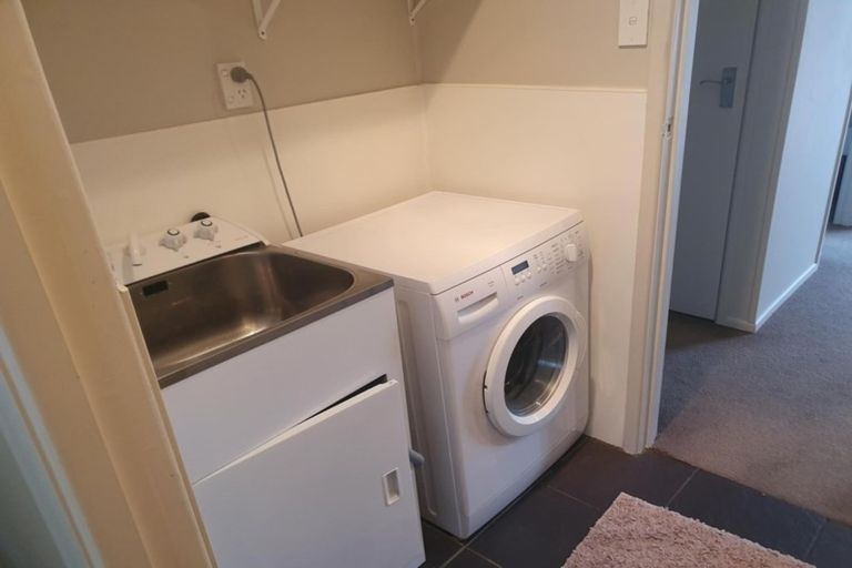 Photo of property in 1/39 Mangorei Road, Strandon, New Plymouth, 4312