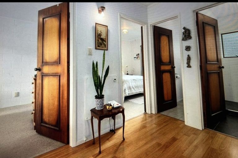 Photo of property in 4/772 Beach Road, Browns Bay, Auckland, 0630