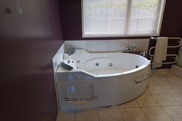 Photo of property in 9 San Clemento Way, Rototuna, Hamilton, 3210