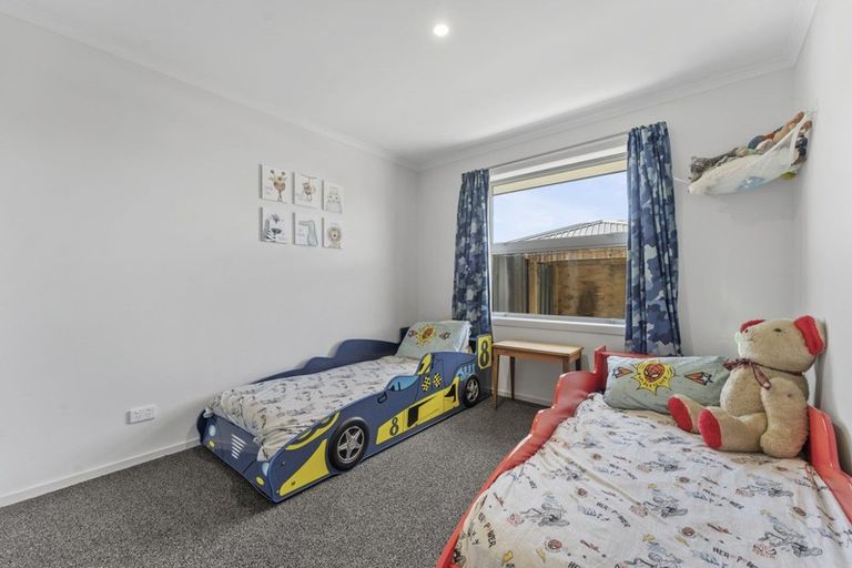 Photo of property in 16 Magnetic Place, Cromwell, 9310