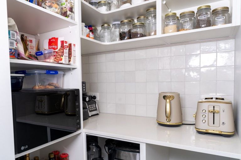 Photo of property in 2 Taeore Lane, Raglan, 3225