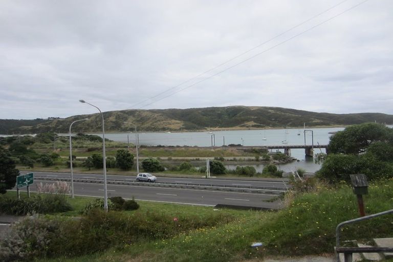 Photo of property in 62 Paremata Crescent, Paremata, Porirua, 5024