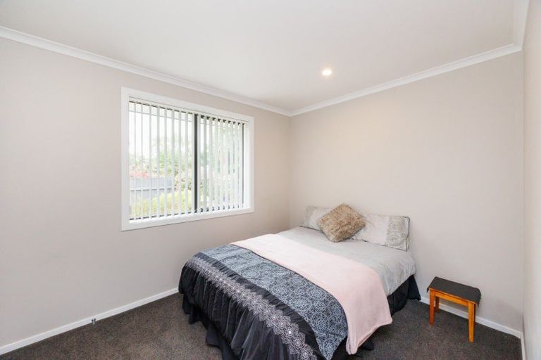 Photo of property in 6 Bryant Street, Takaro, Palmerston North, 4412